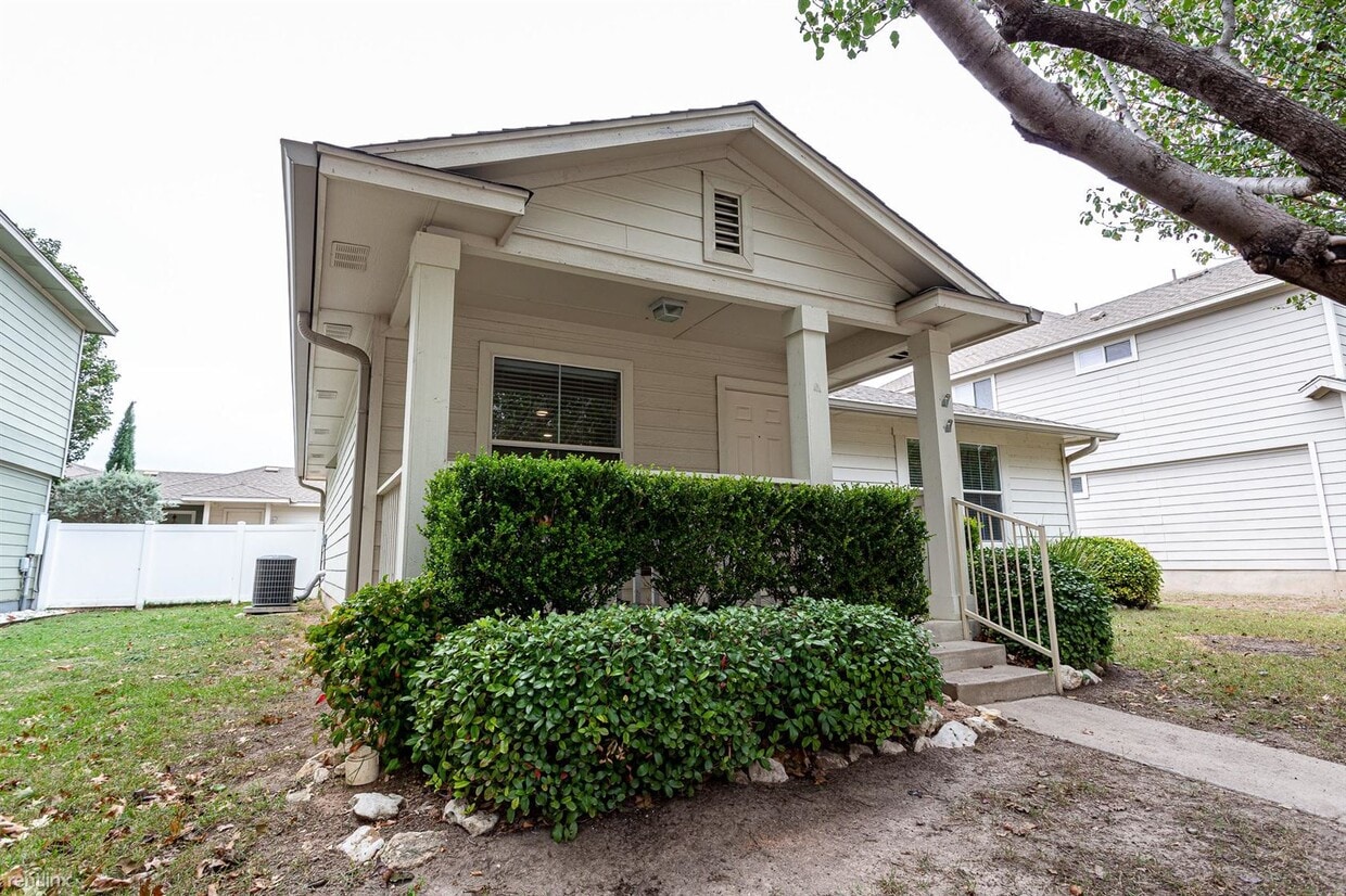 Primary Photo - 2 br, 2 bath House - 1430 Big Bend Dr 14 14
