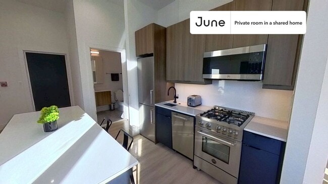 Foto del edificio - Room in Shared 4 bed/2 bath home