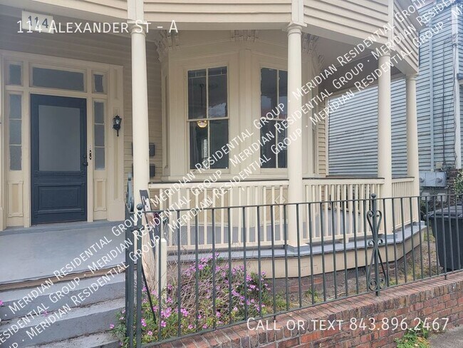 Foto del edificio - 114 Alexander St