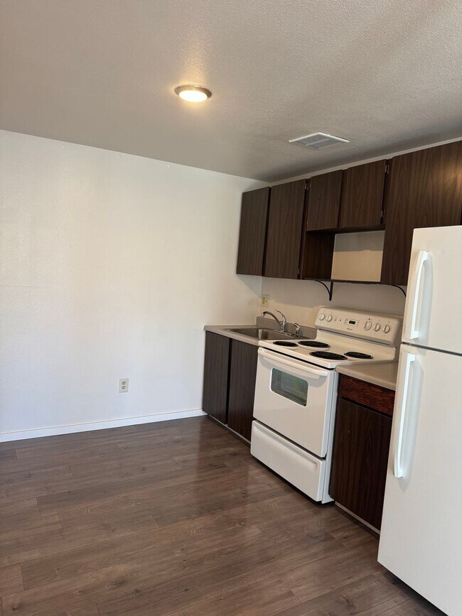 Foto del edificio - 1700 NE Wells Acres Rd