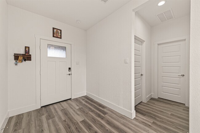 Foto del edificio - 3415 Dursley Landing Ct