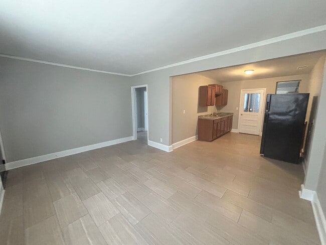 Foto del edificio - 938/940Woodlawn