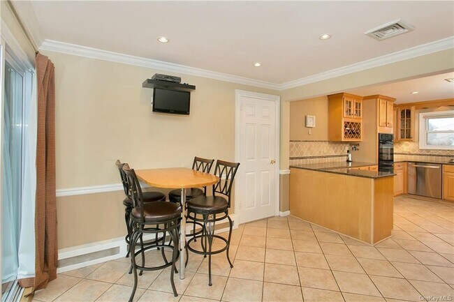 Building Photo - 66 Dutch Hollow Dr