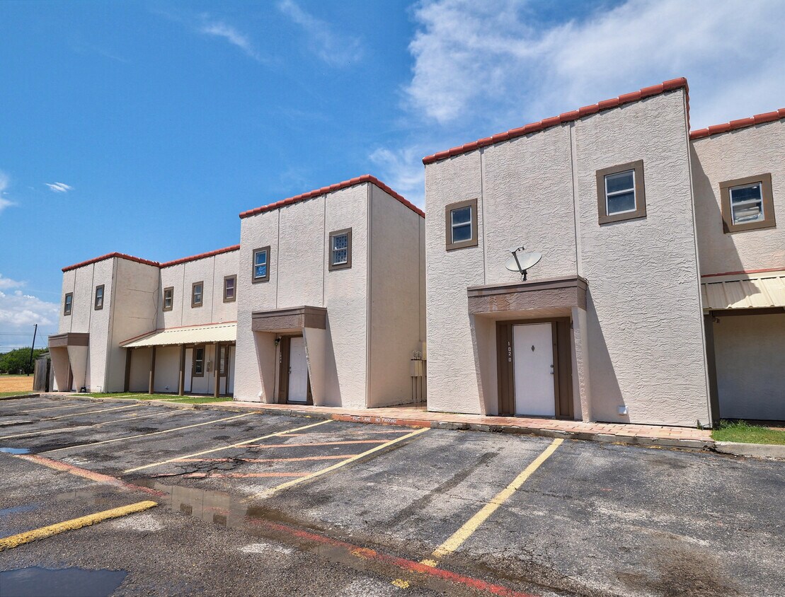 101 S Commonsway Apartments 101104 S Commonsway Dr Portland, TX