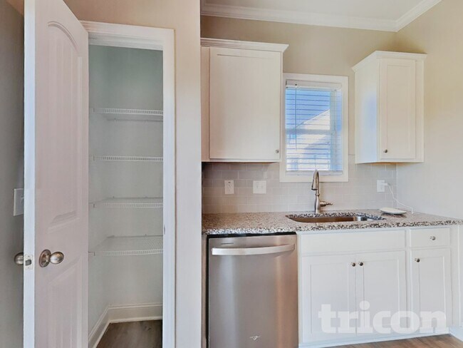 Building Photo - 112 Fish Whistle Ct