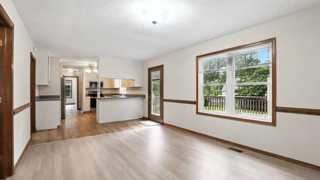 Foto del edificio - Upscale Home in Brookwood Golf Club - Avai...