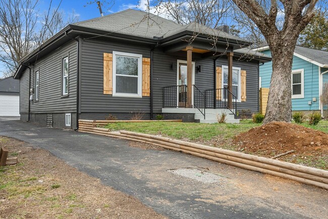 Building Photo - 1203 Kirkland Avenue