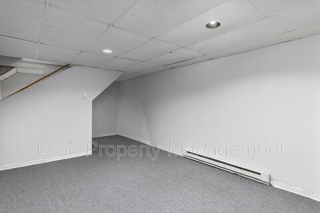 Foto del edificio - 300 Smithfield Rd