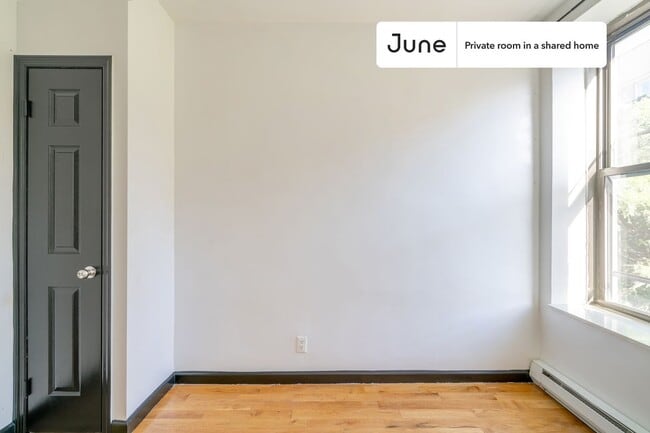 Foto del edificio - Room in Shared 3 bed/2 bath home