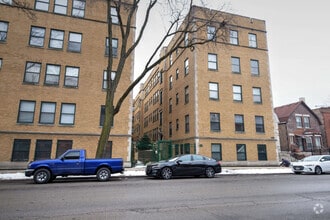 Building Photo - 7209 S Yates Blvd