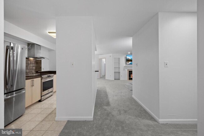 Foto del edificio - 7713 Lafayette Forest Dr