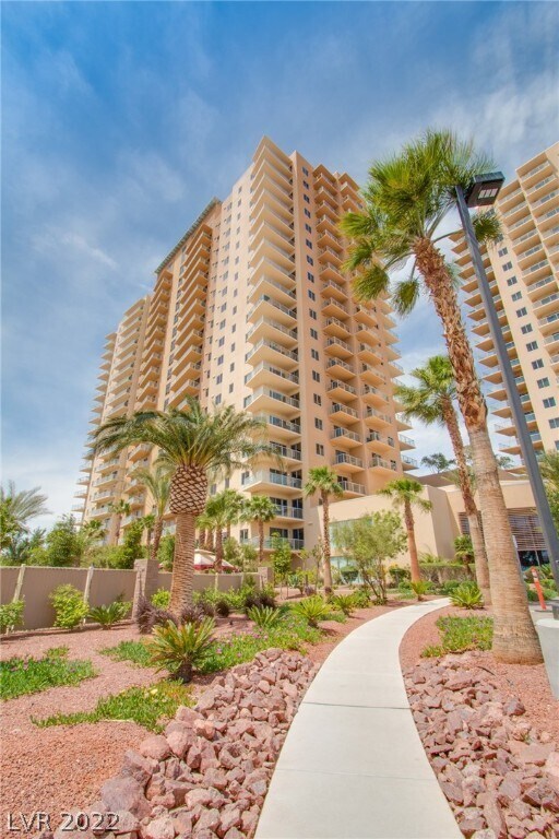 Foto del edificio - 8255 S Las Vegas Blvd
