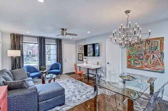 Building Photo - 510 Queens Rd Building Photo - 510 Queens Rd