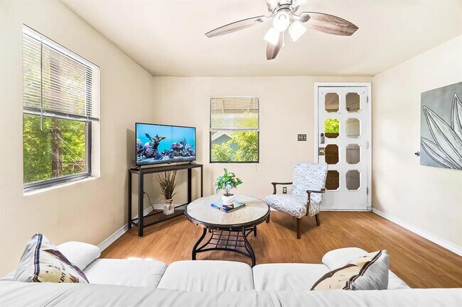 Foto del edificio - 4812 Avenue G