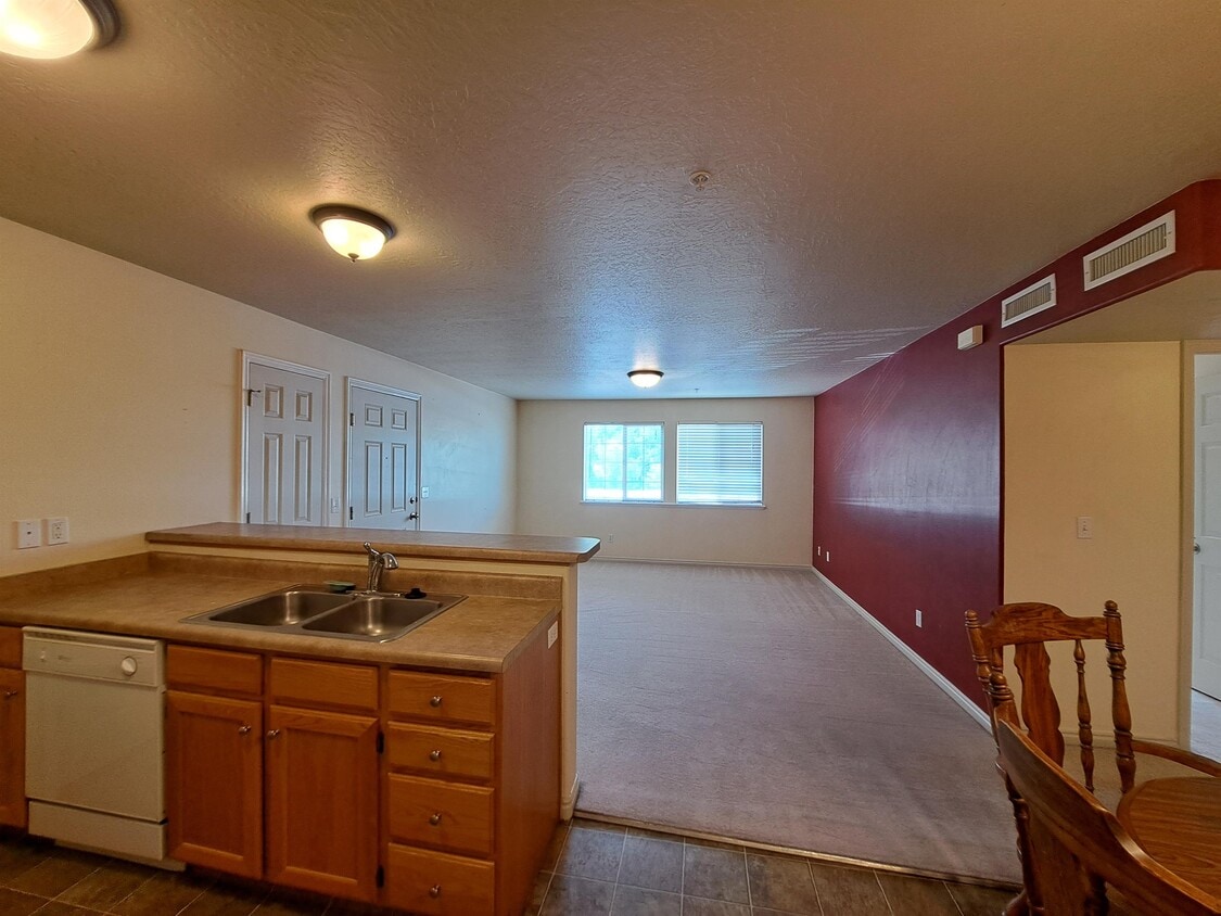 Primary Photo - 1219 S 1850 W