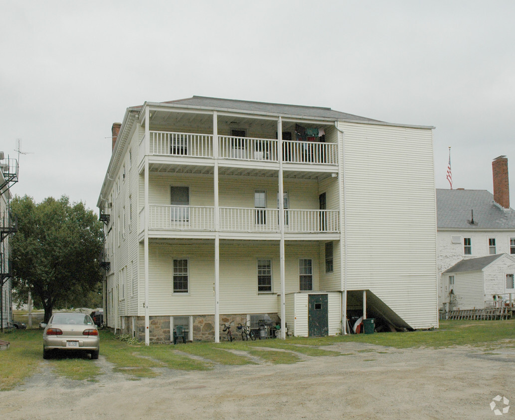 Building Photo - 22 N Main St