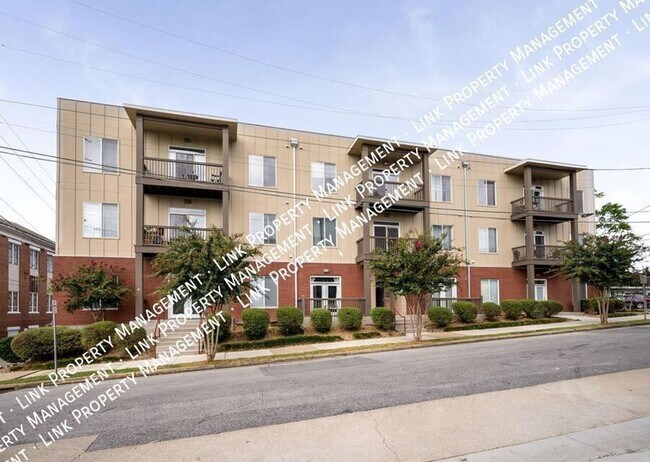 Building Photo - 863 Flynn St