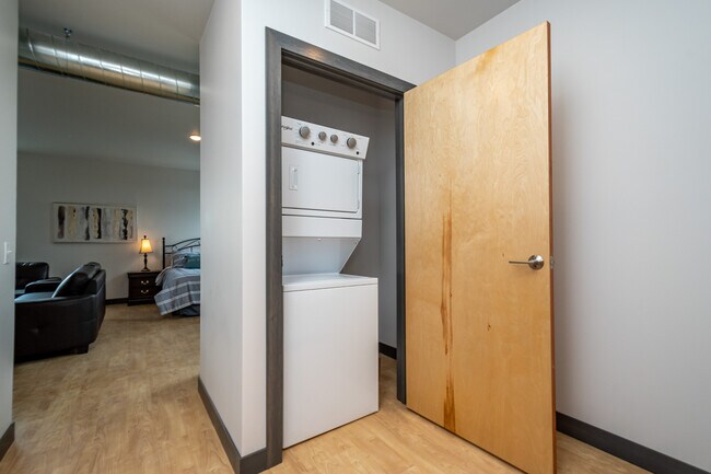 Foto del edificio - 245 Kingston Cedar Rapids