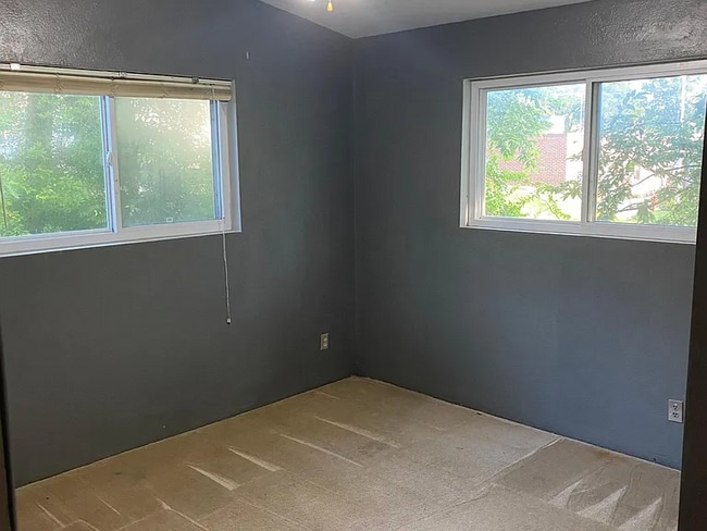 Building Photo - 609 N Sprigg St