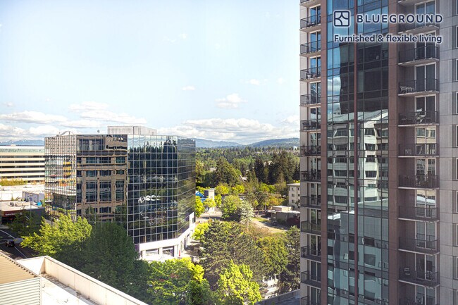 Foto del edificio - 288 106th Ave NE