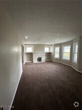 Building Photo - 3700 E 153rd St