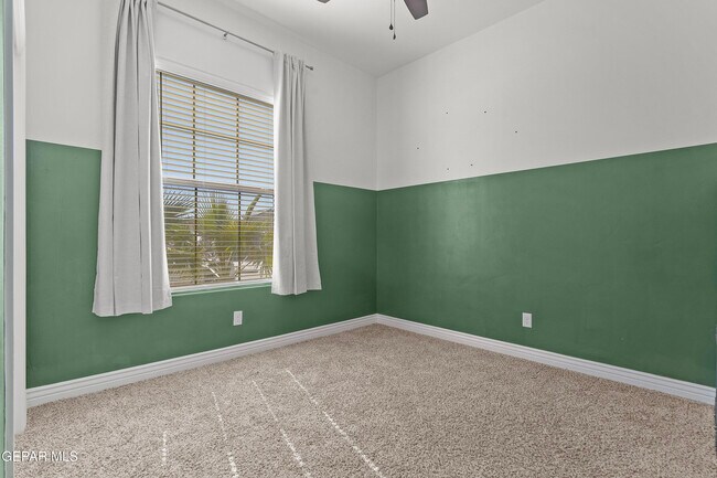 Foto del edificio - 13445 Emerald Crystal Dr