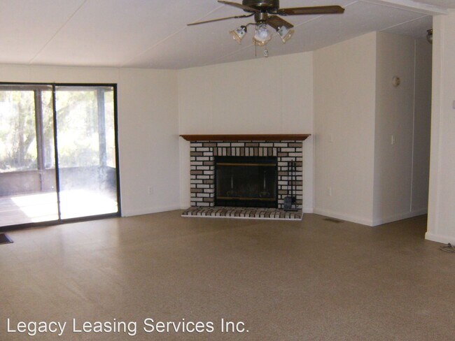 Foto del edificio - 1622 S Lake Reedy Blvd