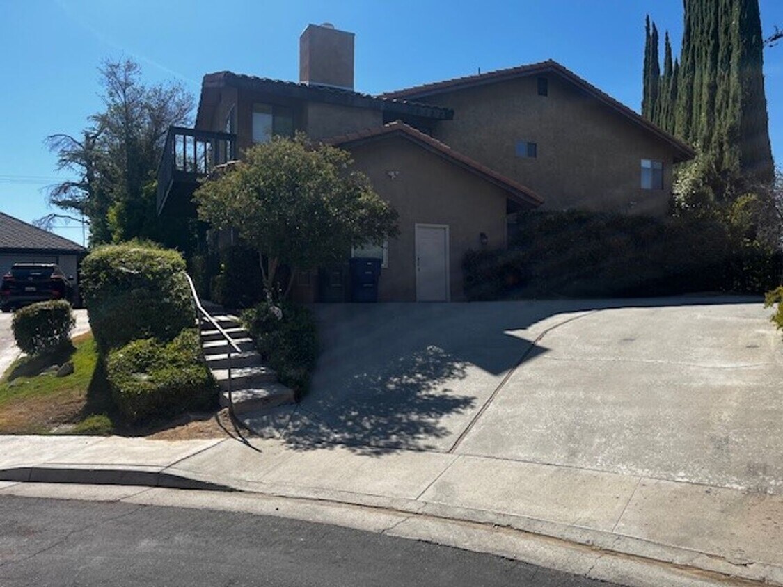 Foto principal - 3428 Eastview Ct