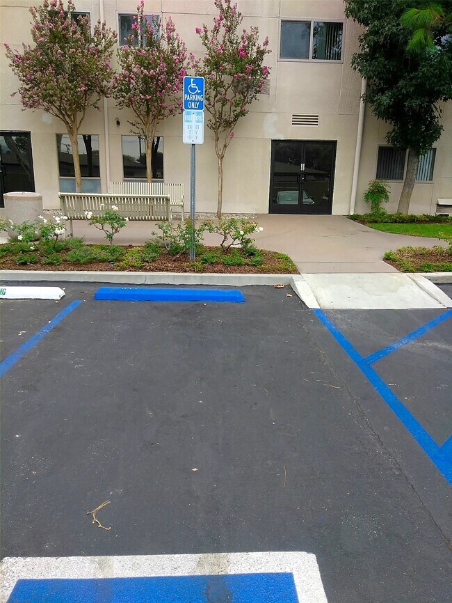 Foto del edificio - 25109 Ebony Ln