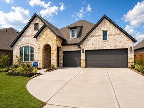 Building Photo - 32035 River Birch Ln