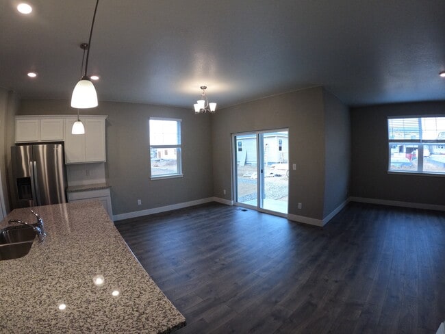 Foto del edificio - 1938 Raindrop Dr