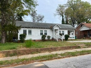 Building Photo - 218 W Creswell Ave