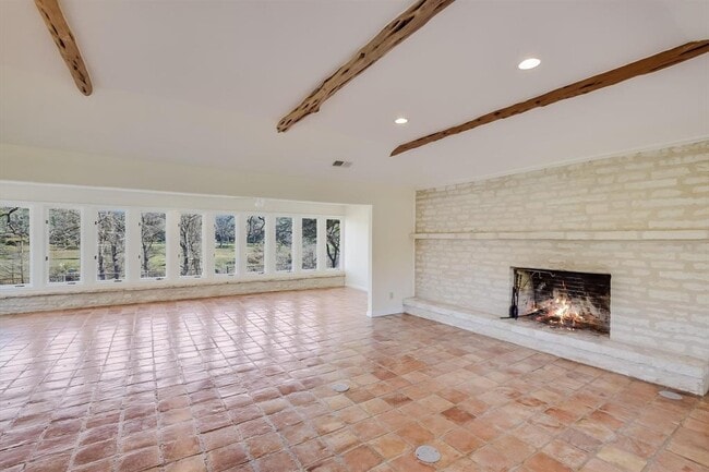 Foto del edificio - 202 Lazy L Ln