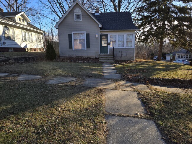 Foto del edificio - 2203 15th Ave