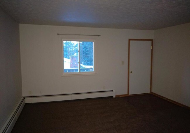 Building Photo - 74 1st St SE, Barberton, Oh 44203 Apt 18