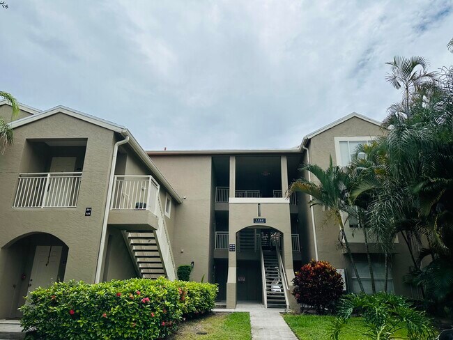 Foto del edificio - 1760 Palm Cove Blvd