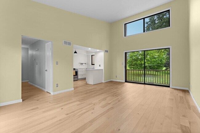 Foto del edificio - 304 Fairway Cv