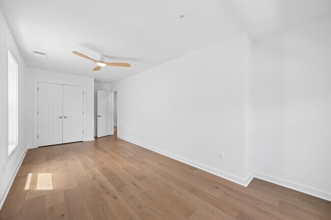 Foto del edificio - 328a Madison St