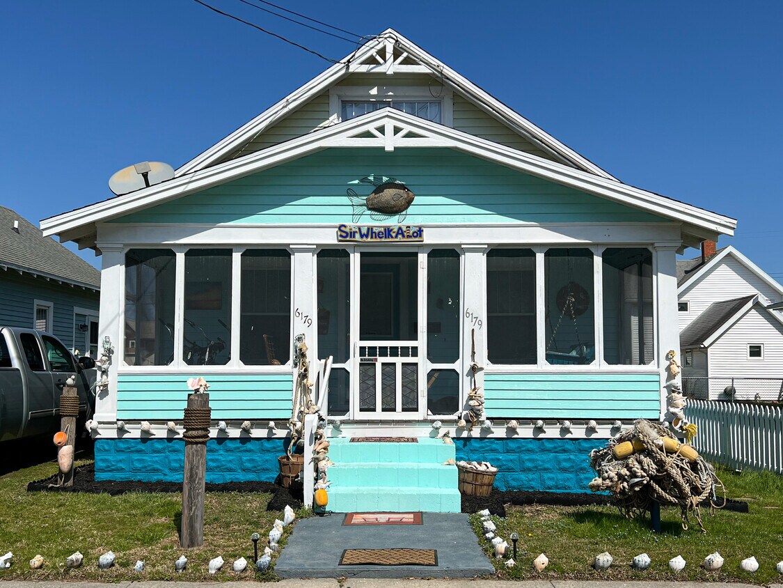 6179 Clark St, Chincoteague, VA 23336 House Rental in Chincoteague