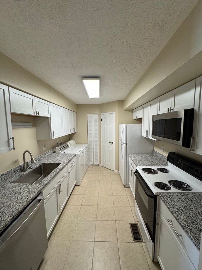 Photo - Pike Twp - 3 BR House