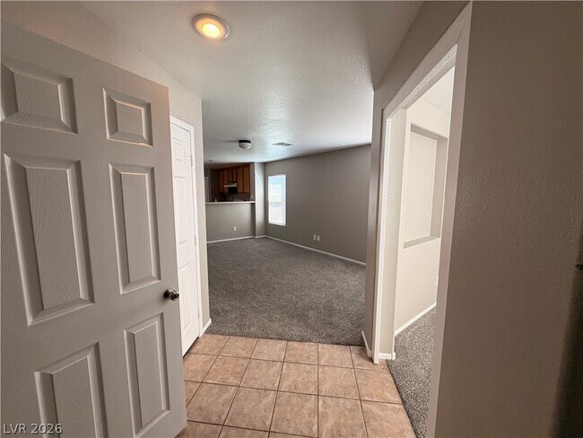 Foto del edificio - 4754 Idols Eye Ct