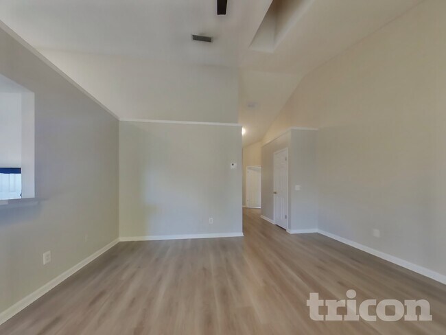 Foto del edificio - 3177 Trishas Ct