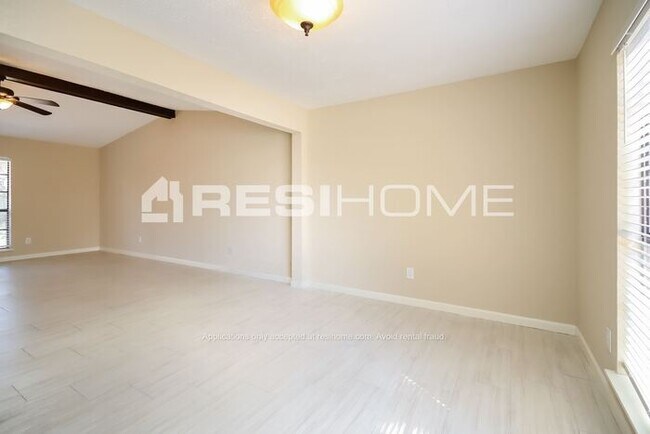 Foto del edificio - 17318 S Yorkglen Dr