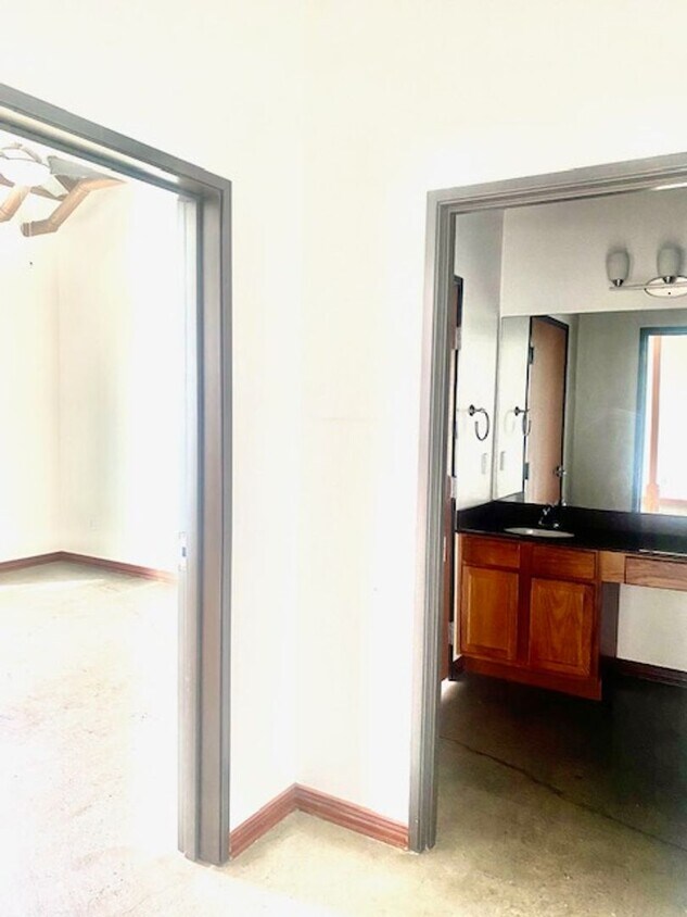 Primary Photo - Loft