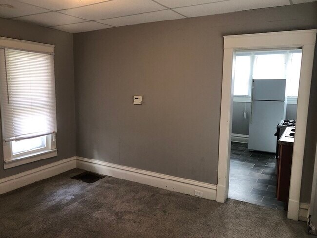 Foto del edificio - 2 bed/2 full bath apartment near downtown ...