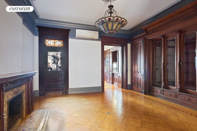 Foto del edificio - 555 3rd St