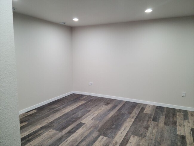 Foto del edificio - 3 Bedroom Duplex