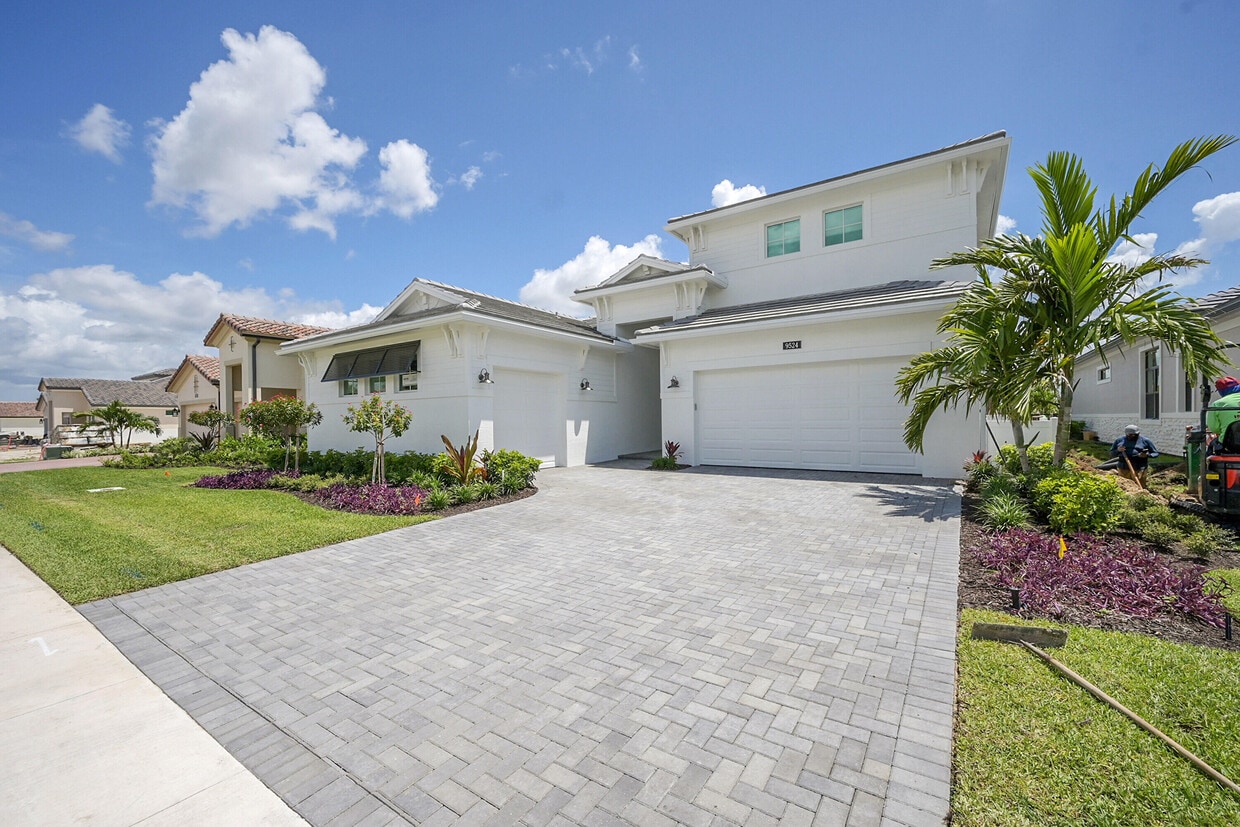 Foto principal - 9524 St Germain Dr