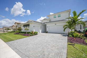 Building Photo - 9524 St Germain Dr
