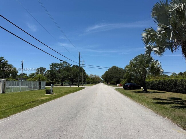 Foto del edificio - 15395 SW 272nd St